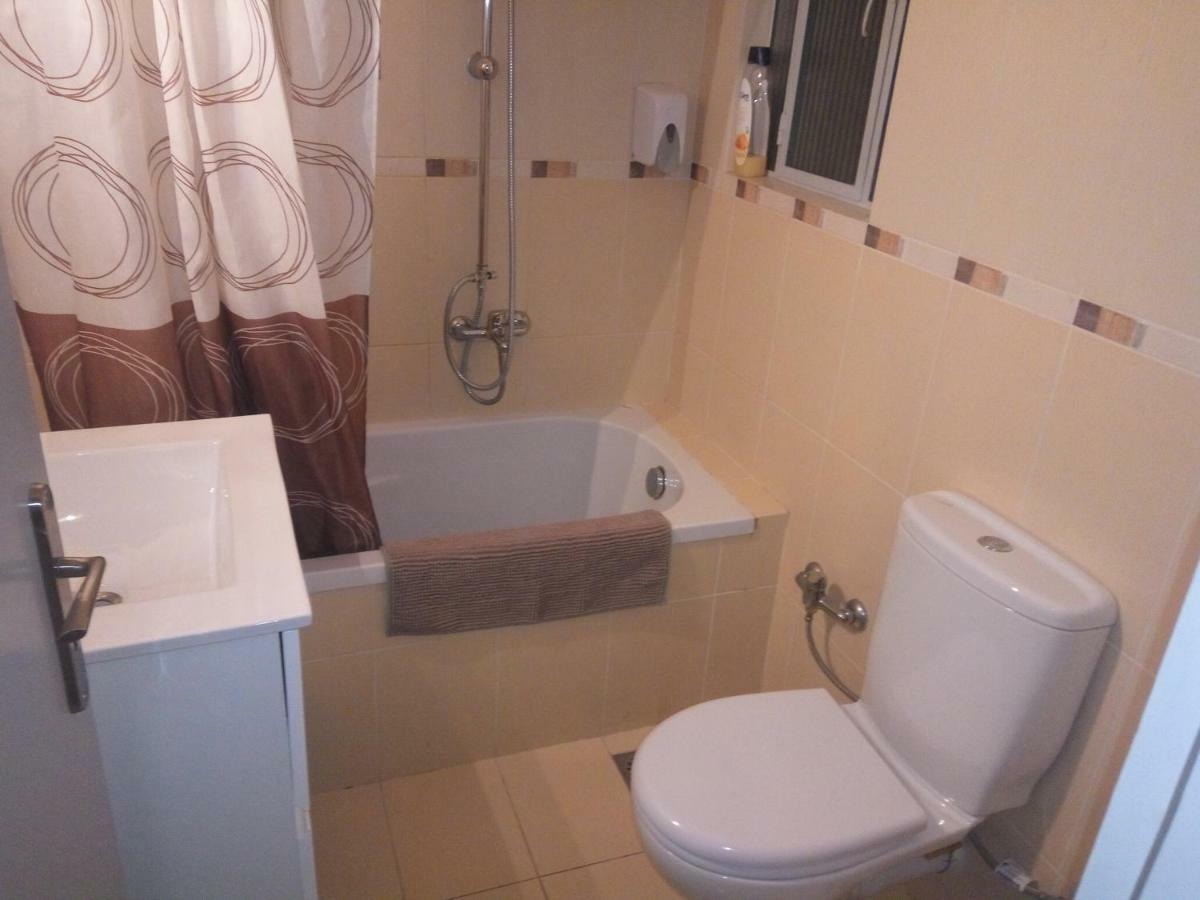 Apartment In The Center Of Афины Экстерьер фото